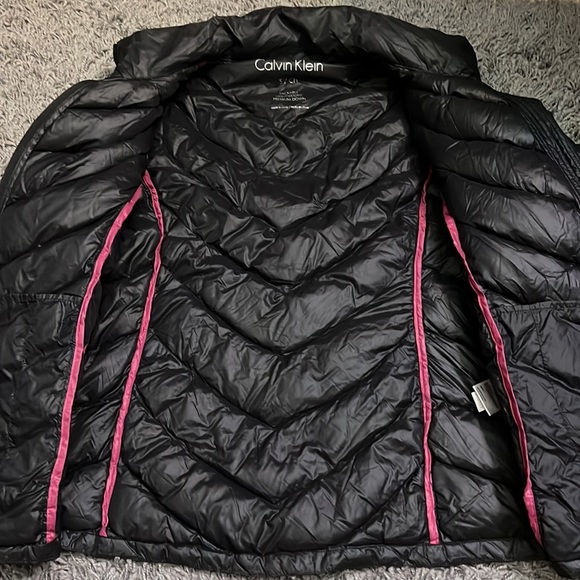 Calvin Klein down jacket Small - Picture 7 of 7